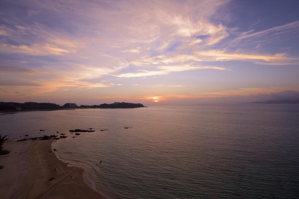 Best Western Okinawa Kouki Beach Наго Екстериор снимка